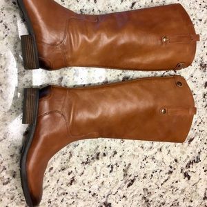 Sam Edelmon riding boots